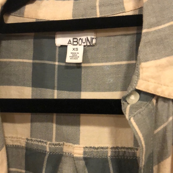 Abound Flannel - Picture 2 of 2